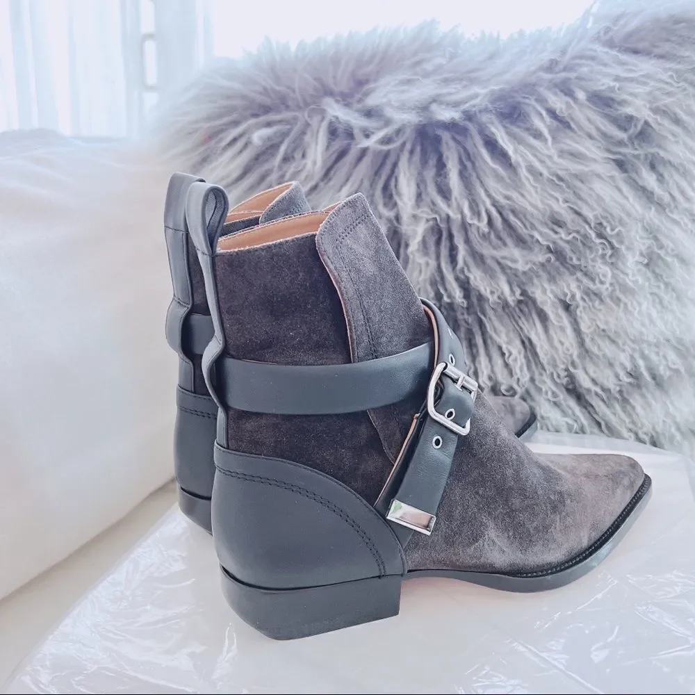 Chloe Rylee Suede boots